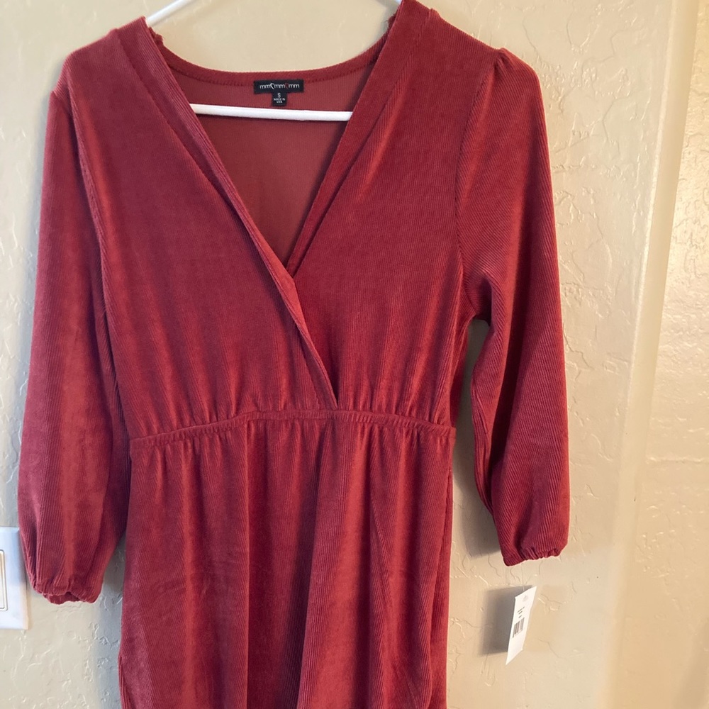 Juniors dress size 8 small. Brand new